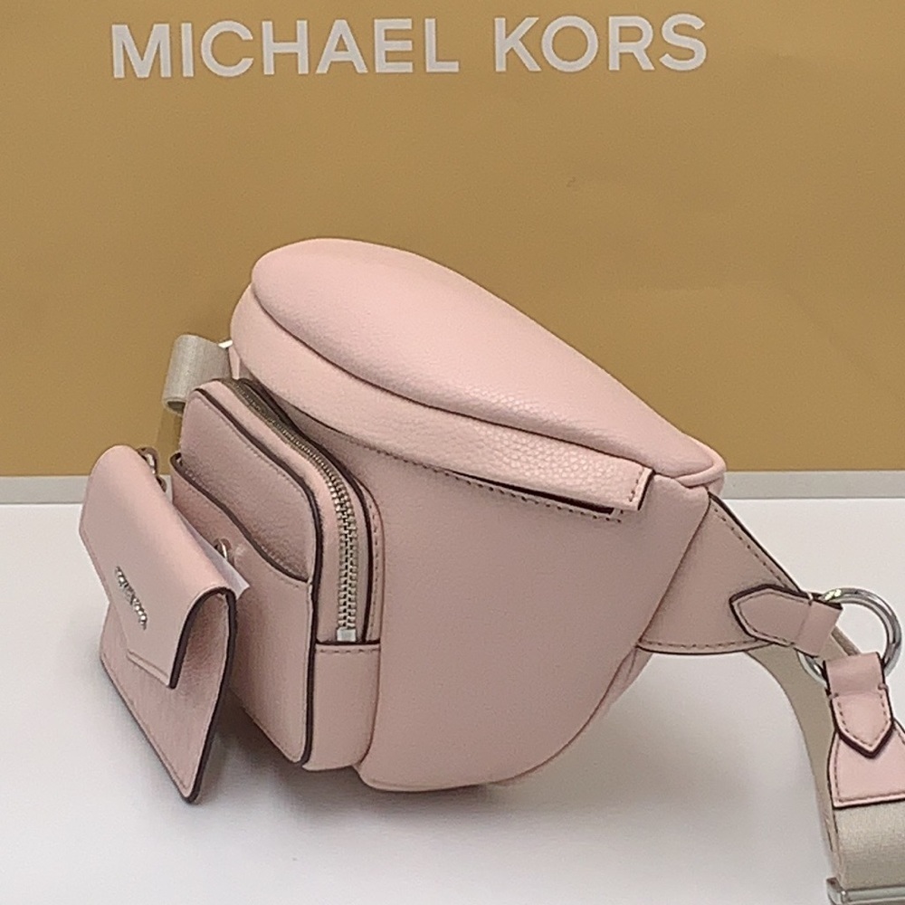 MICHAEL KORS
Maisie Large Pebbled Leather 2-in-1 Waistpack Fannypack C - Picture 9 of 16